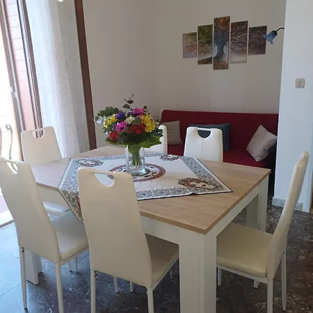 Plaza * Giardini Naxos