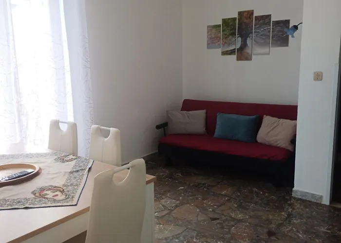 Plaza * Джардини-Наксос