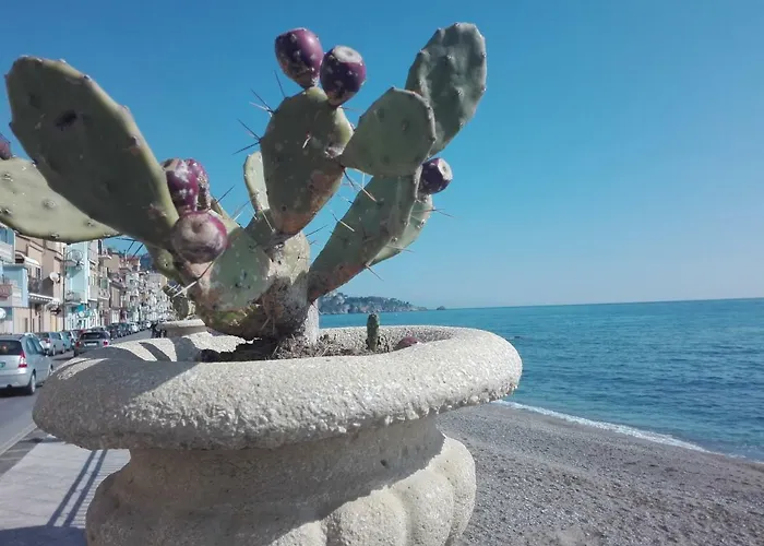 Plaza Apartment Giardini Naxos